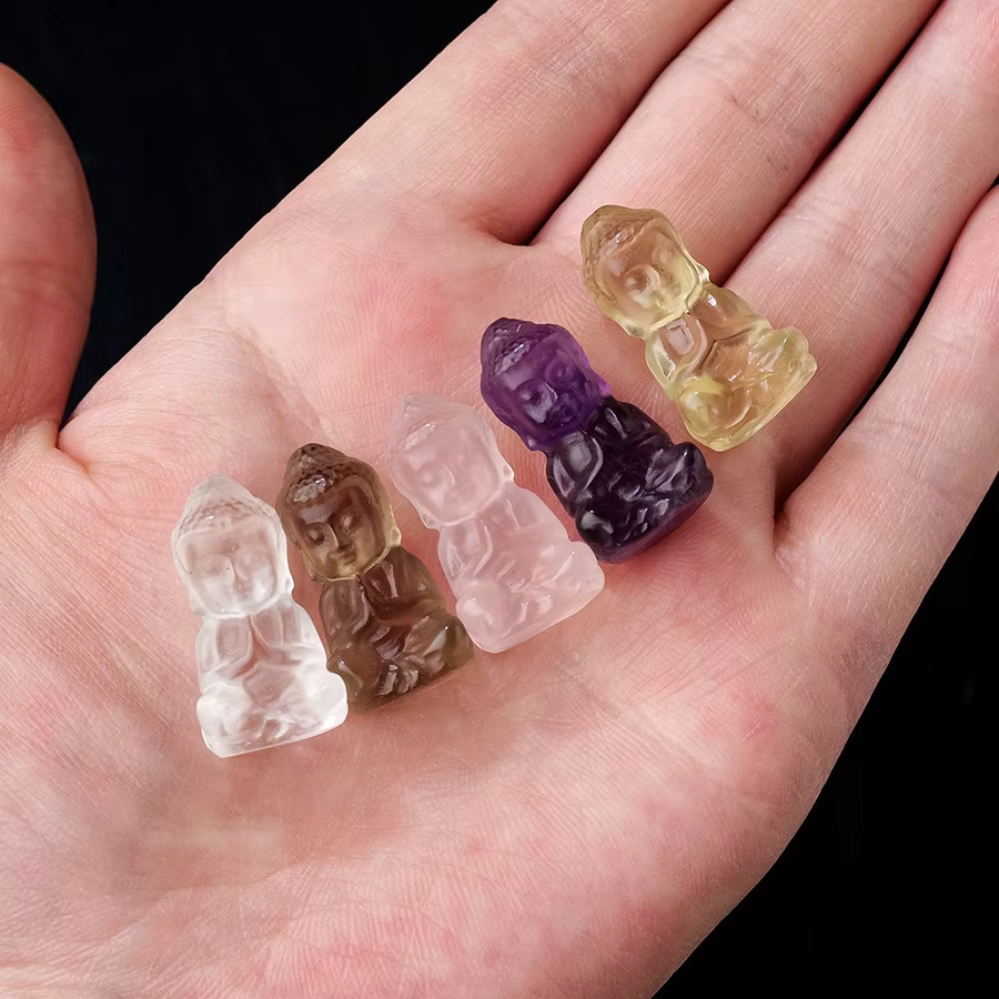 Natürliche Amethyst Kristall Baby Buddha Statue aus Rohstein in Lila - Bild 2