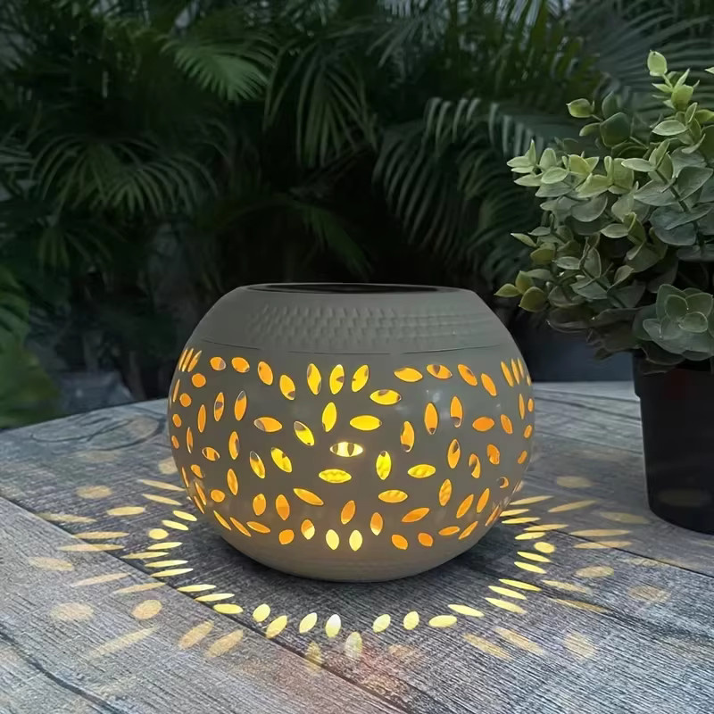 Leclstar Solar-Eisenlaterne im Boho-Stil für Garten und Terrasse, wärmelichtweiß, Schwarz oder Weiß - Bild 5