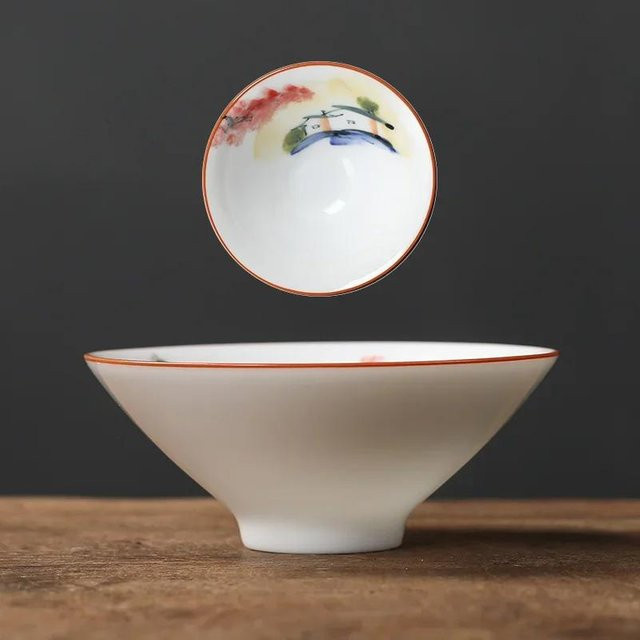 Handbemalte chinesische Keramik-Teetasse von Yiran Furniture mit Blumen- und Vogelmotiv aus Porzellan, Weiß, Volumen: 60 ml, Durchmesser: 7 cm, Höhe: 3,4 cm - Bild 1