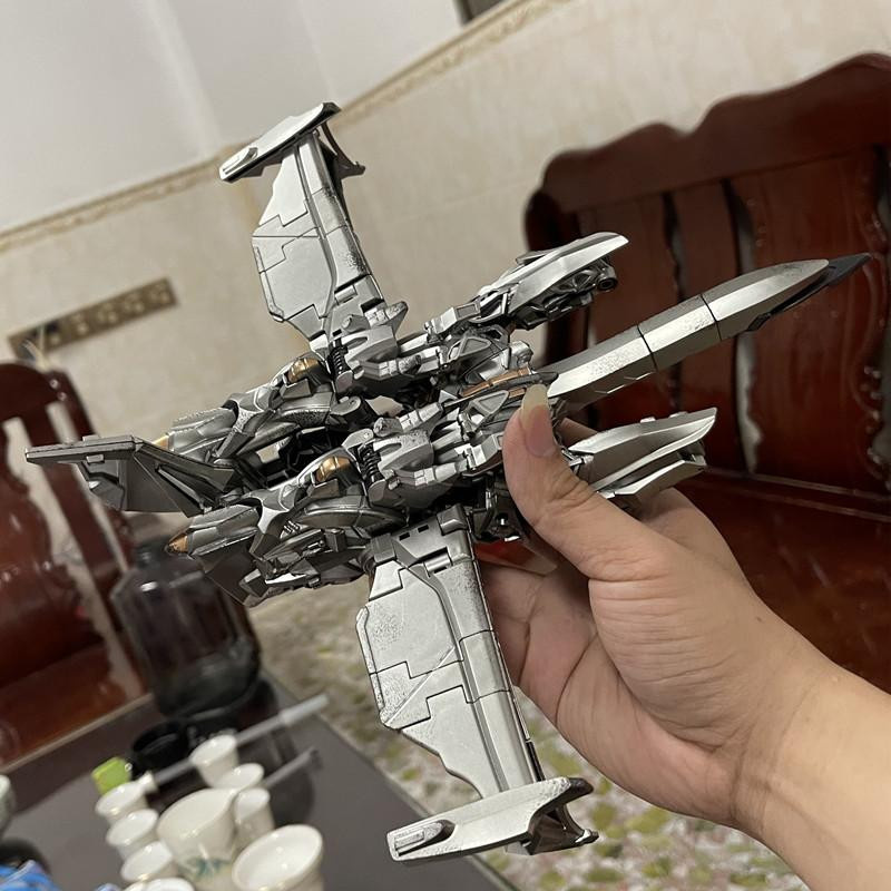 BAIWEI Transformationsspielzeug Filmreihe Actionfigur Roboter Auto Flugzeug Modell 1/60 14+y - Bild 3