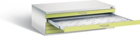 C+P Flachablageschrank Serie 7100_7200 in Viridingrün und Lichtgrau, H x B x T: 42 x 135 x 96 cm - Bild 1