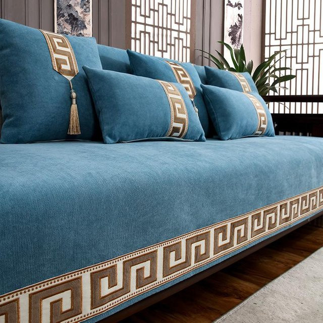 Luxuriöser Sofabezug mit Stickerei in Gold und Blau, rutschfestes Design aus Samt für das Wohnzimmer, B/H: 90 x 160 cm - Bild 1