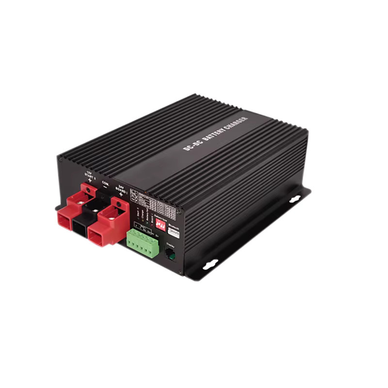 Intelligentes DC zu DC Ladegerät 12V 30A Booster mit Bluetooth App für Lithiumbatterie 4S Li-Ion und LiFePo4 in Schwarz - Bild 2