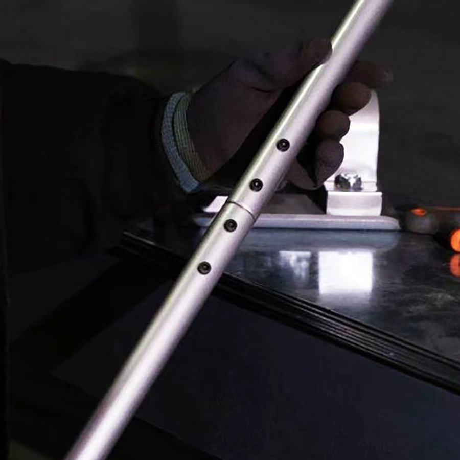 Axrayser Manuelles Schlackenentfernungswerkzeug für Laserschneidmaschinenbetten in Silber - Bild 5