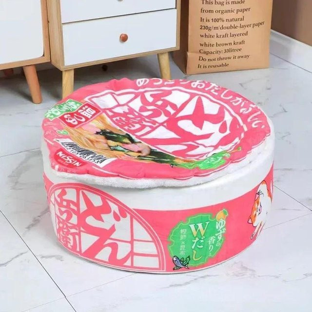 Haustierbett in Ramen-Nudeln-Optik von Household supplies MH aus weichem Plüsch, B/L: 50 x 20 cm - Bild 1