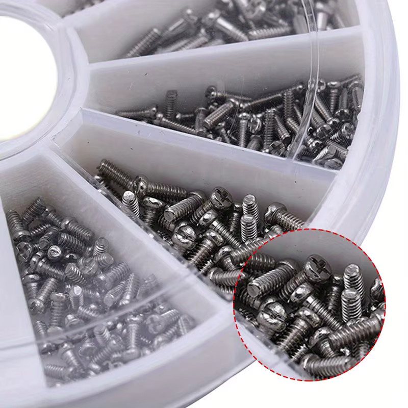 120-teiliges Miniatur-Schrauben-Sortimentsset aus Edelstahl in Silber mit 12 Typen M1 bis M1,6 inklusive Muttern, Bolzen und Organizer - Bild 4