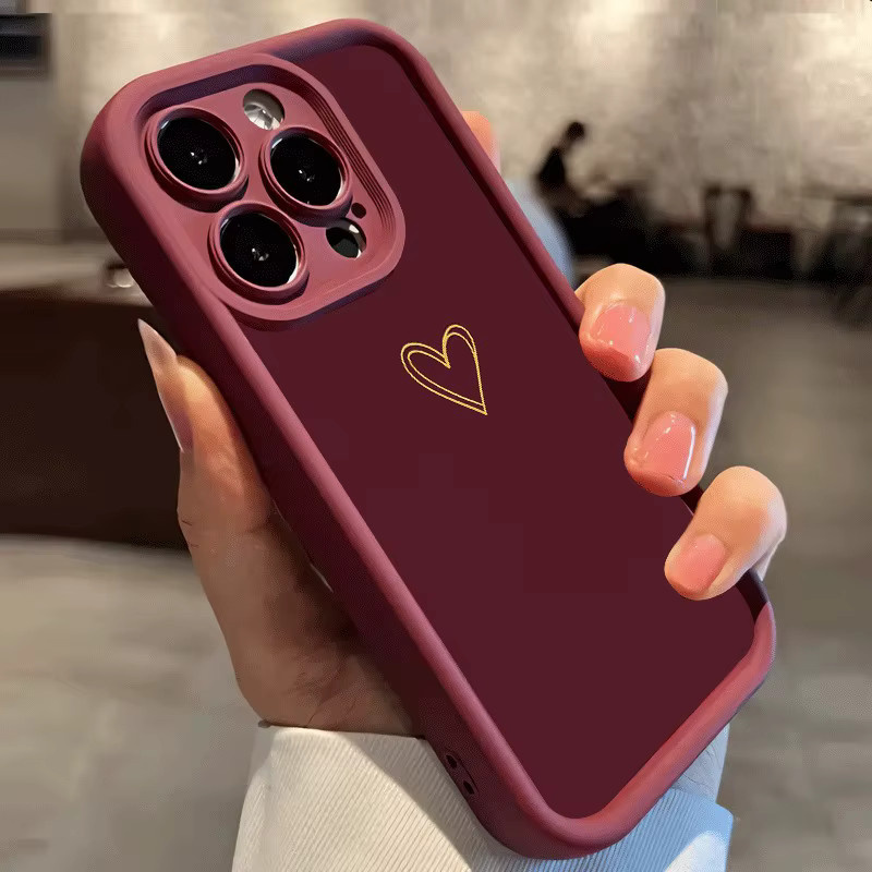 Handyhülle mit goldenem Herzmuster in Burgunderrot für Apple iPhone Modelle - Bild 3
