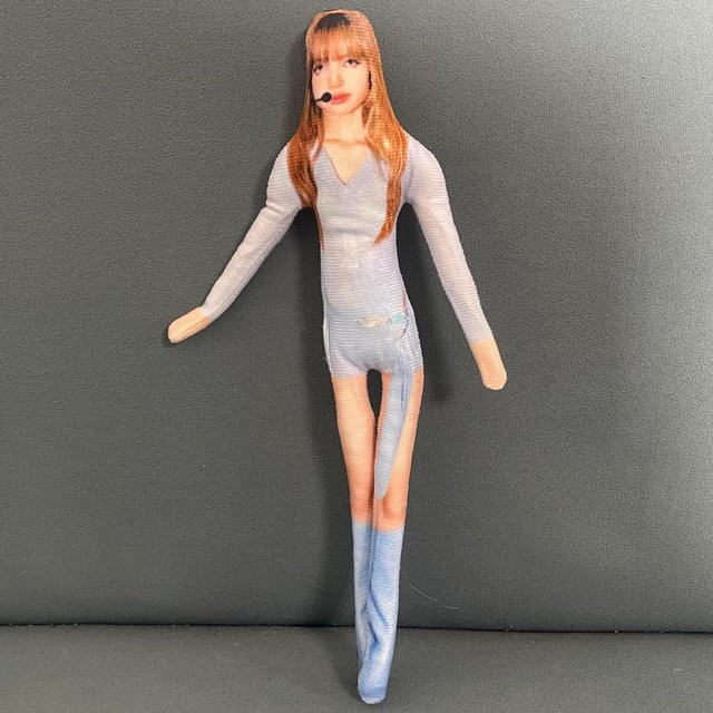 Yiran toy Abstrakte Weiche Plüschpuppe, 28cm, frei positionierbar, ab 18 Jahre - Bild 1