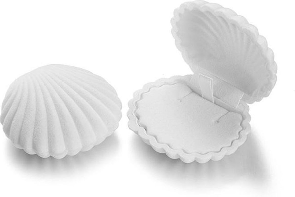 Love Home Garden Schmuckschatulle aus Samt in Weiß für Ringe und Ohrringe als quadratisches Geschenketui für Hochzeit und Valentinstag - Bild 1