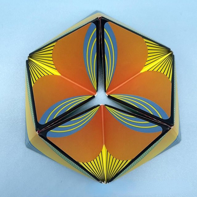 Kidsly Infinite Flip Magic Cube Puzzle, Stressabbau-Würfel, Fingerspitzenspielzeug - Bild 1