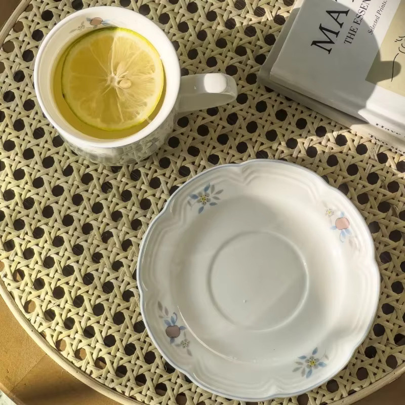 JUSTINLAU Keramikbecher mit Untertasse Set in Weiß im Retro-Design für Kaffee und Tee - Bild 4