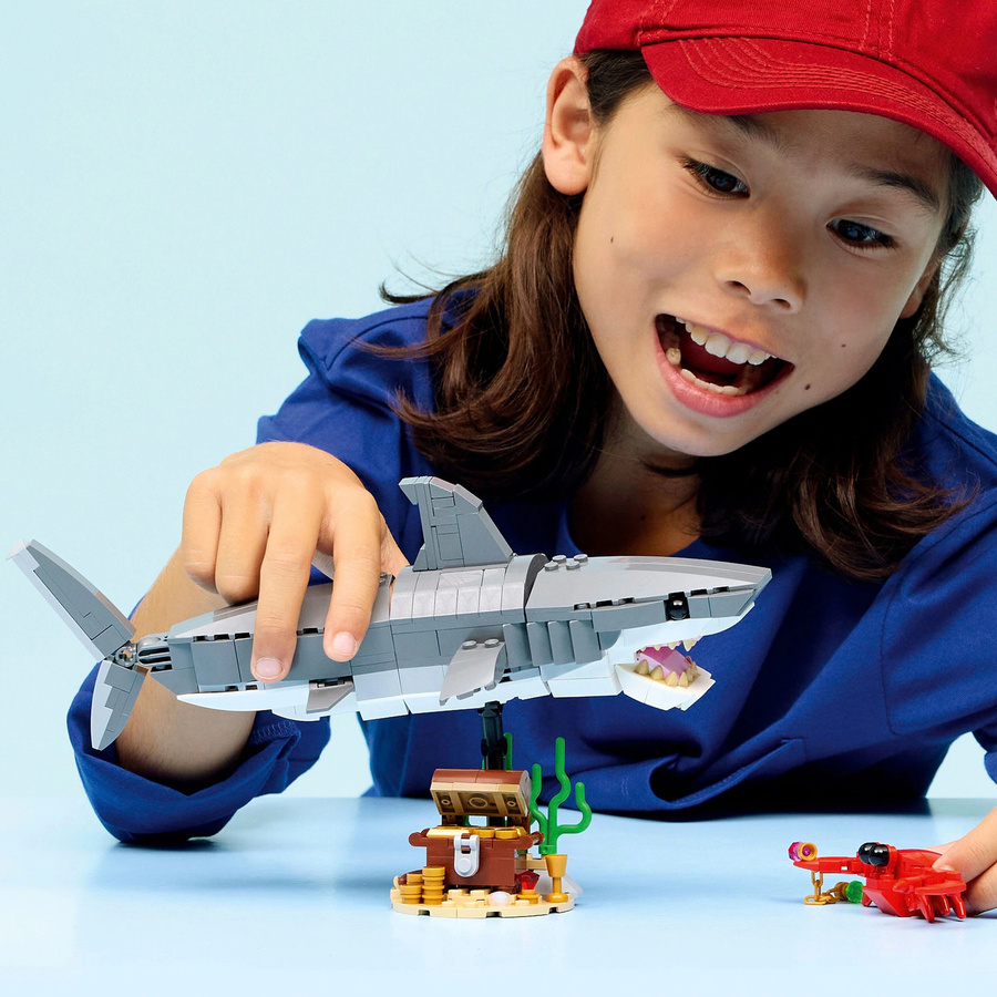 LEGO Creator Wilder Hai mit Schatztruhe Konstruktionsspielzeug ab 8 Jahren - Bild 4