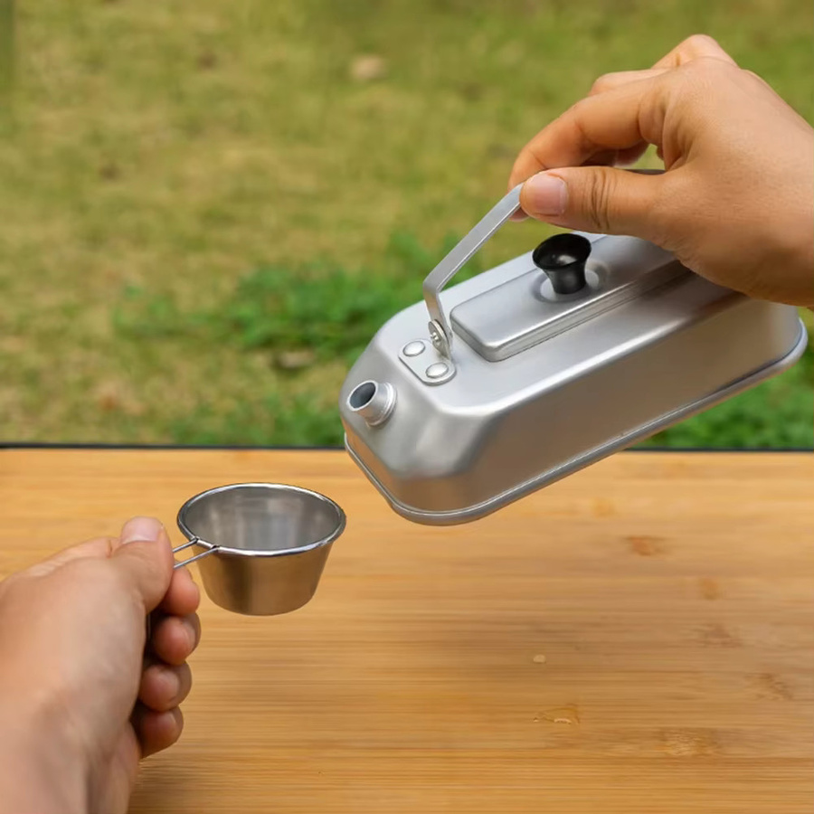 Tragbarer Camping-Teekessel aus Aluminiumlegierung in Silber für Outdoor und Reise - Bild 2