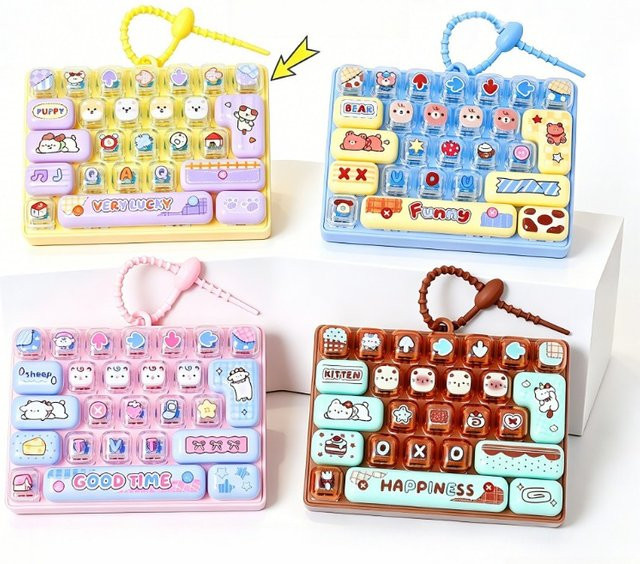 Bandai Aecompression-Tastatur-Spielzeug-Schlüsselanhänger, 26-Tasten, Mini-Schlüsselanhänger - Bild 1