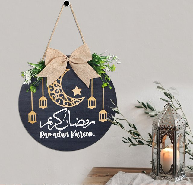 WEIGAO Ramadan Kareem Holzschild als runder Eid Mubarak Türhänger und Wanddekoration mit Mond- und Buchstaben-Motiv - Bild 1