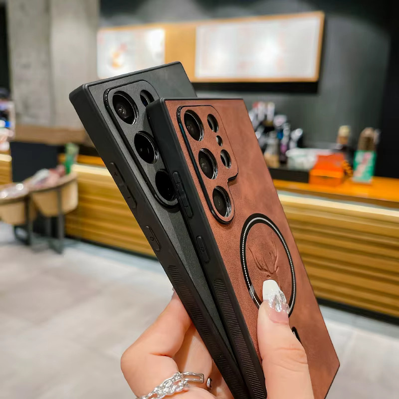 Leder Handyhülle mit Hirschkopf-Design für Samsung Galaxy S26 Ultra, S26 und S26 Plus in Rot mit MagSafe Unterstützung - Bild 2