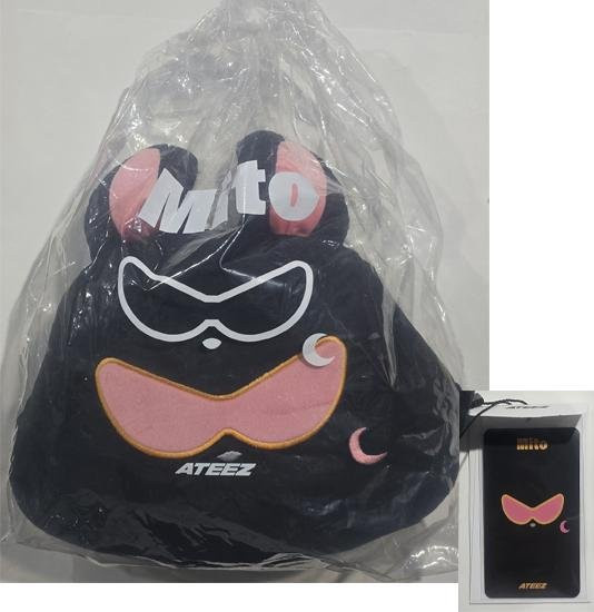 ATEEZ Mito Face Cushion Golden Hour Teil 1, Schwarz, 35 x 35 x 2 cm - Bild 1