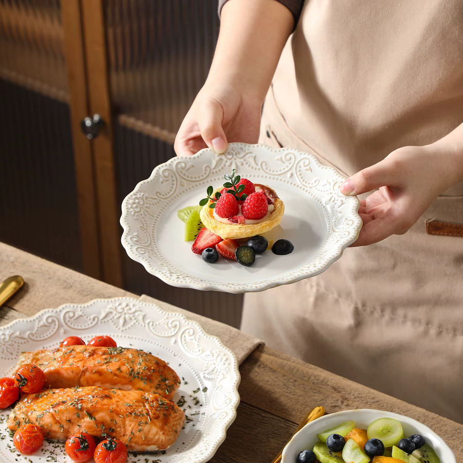 MALACASA Geschirrset aus weißem Steinzeug mit Relief-Design, 16/32-teiliges Dinner-Service Set bestehend aus Speisetellern, Desserttellern, Müslischalen und Suppenschüsseln, Farbe: Weiß - Bild 4