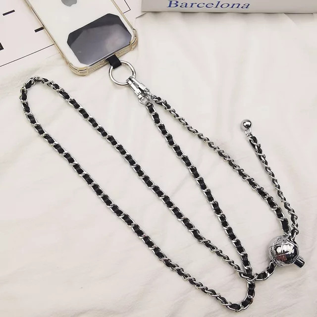 Schwarze Umhängetasche mit verstellbarem Handy-Lanyard und Kettenanhänger als Anti-Verlust-Lanyard für deine Sommerreisen - Bild 1