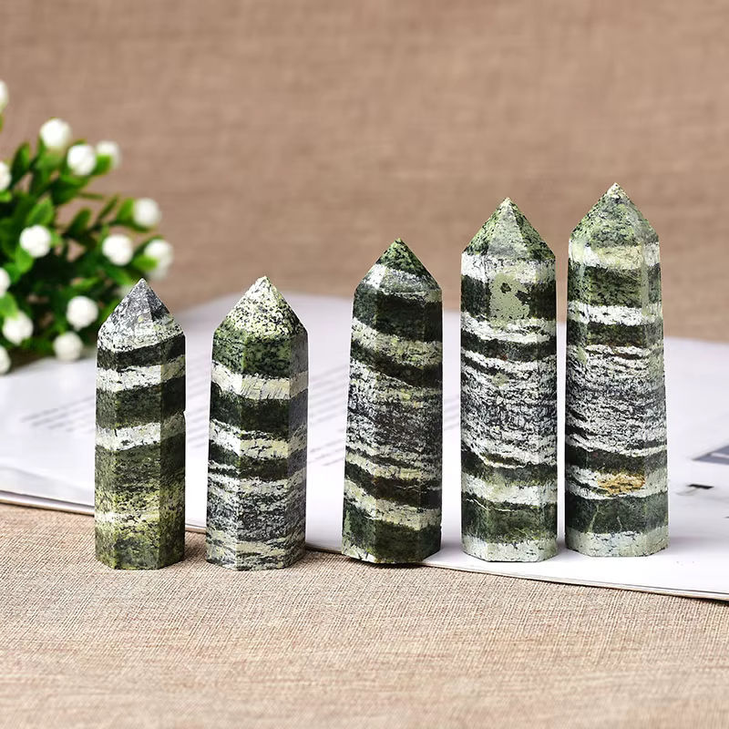 RYCRYSTAL Naturstein Obelisk aus grünem Zebrastreifen Quarz als Heilkristall-Ornament für Reiki und Wohnkultur - Bild 5