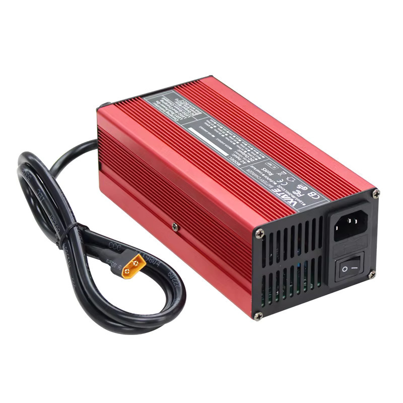 WATE Intelligentes LiFePO4 Batterieladegerät 73V 10A 20S 60V mit Anderson Plug in Silber - Bild 2