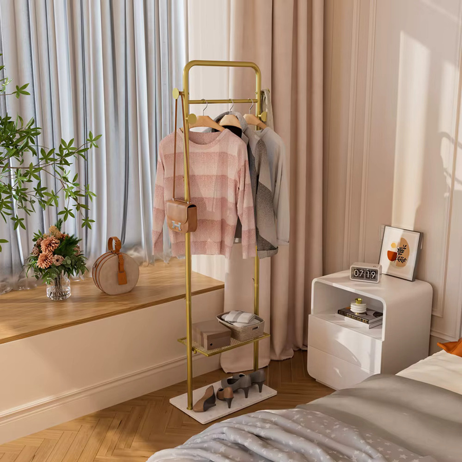 Wisfor Garderobenständer Post Tree in Gold aus Metall mit Marmorsockel und Haken im modernen Design - Bild 3