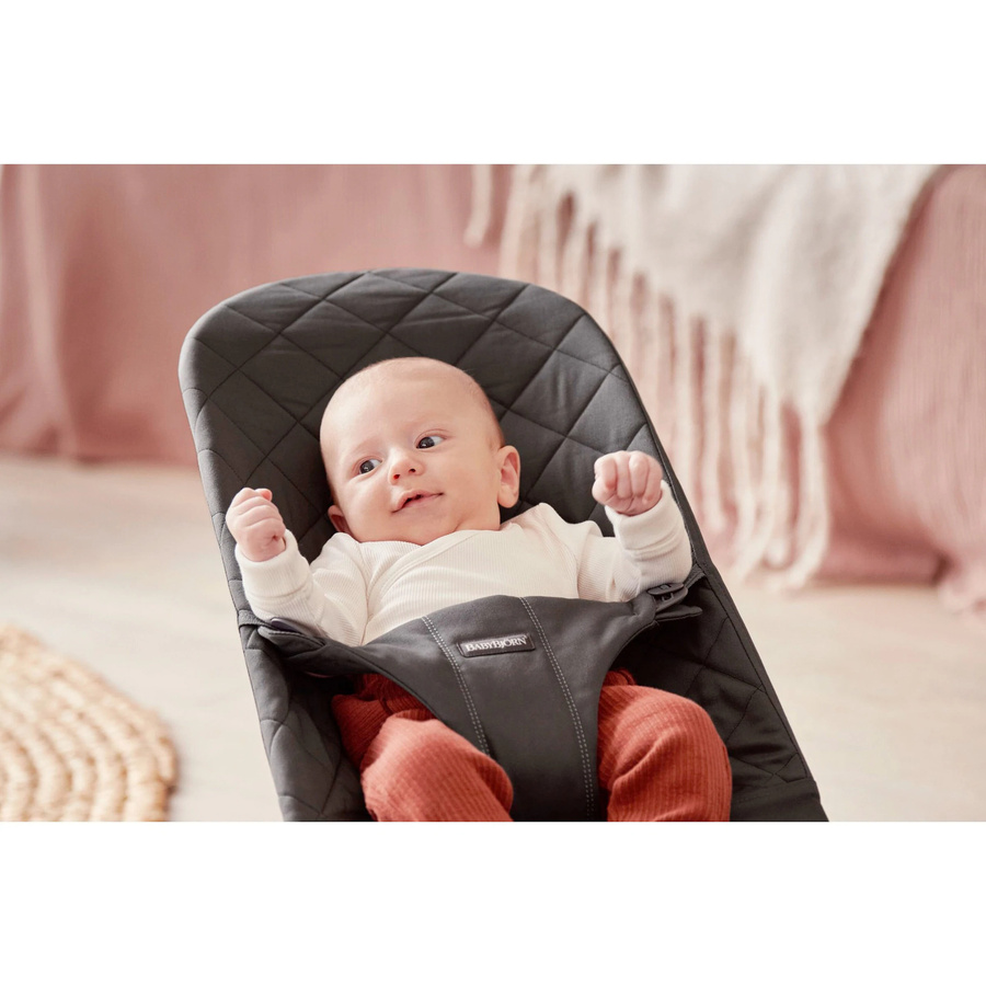 Babybjörn Babywippe Bliss gewebt in Schwarz und Anthrazit aus Baumwolle und Polyester - Bild 2