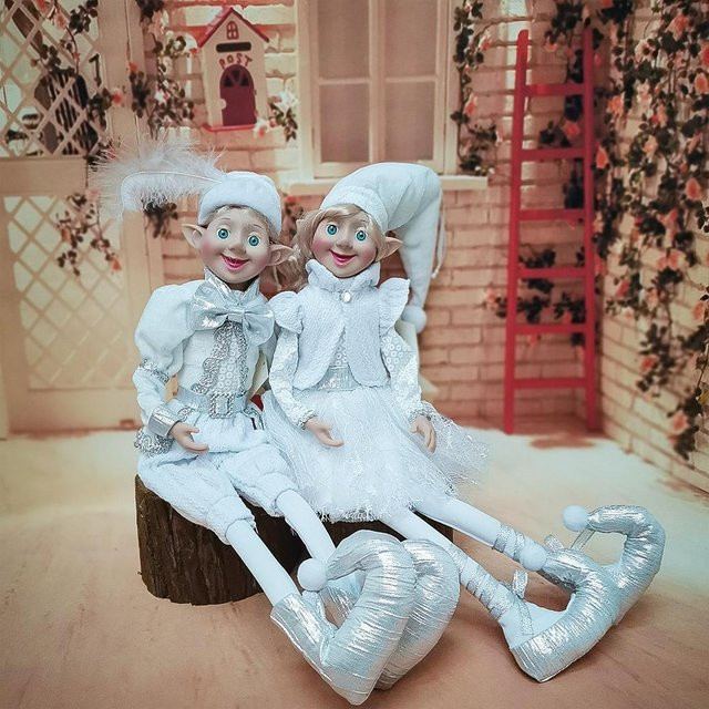 ABXMAS Weihnachts-Elfen Plüschfiguren als Dekoration für das Kinderzimmer in Mehrfarbig und Weiß - Bild 1