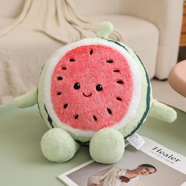 Yiran Health & Beauty Humanoide Wassermelonenscheibe Plüsch Obstkissen in Rot, Halbrundes Stützkissen mit Armen und Beinen - Bild 1