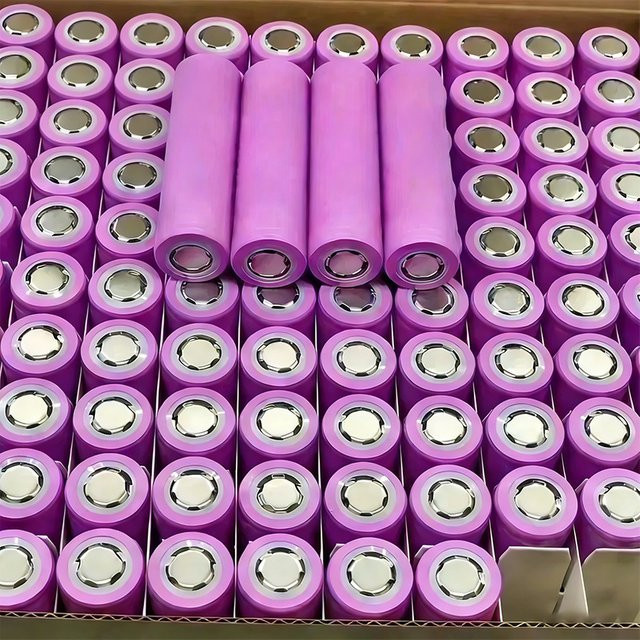 NDNNAS 35E Li-Ion-Akku INR18650 mit 3500mAh und 3,7V in Lila - Bild 1