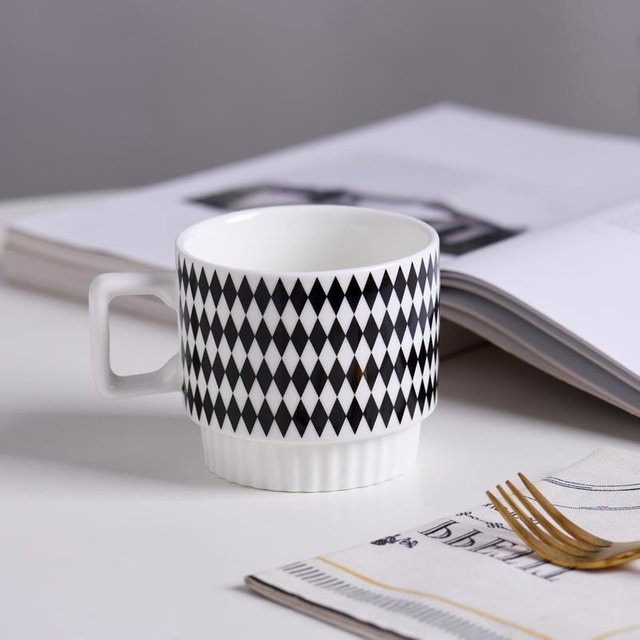 Yiran bag Keramik Stapelbecher im Hepburn-Stil mit Tupfen-Design, Schwarz und Weiß, 400 ml - Bild 1
