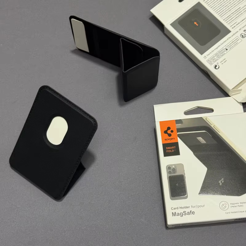 Spigen Magnetische Falten-Brieftasche mit Kartenhalter und Ständer für iPhone 11 bis iPhone 17 Pro Max, kompatibel mit MagSafe, in Schwarz oder Rot - Bild 5