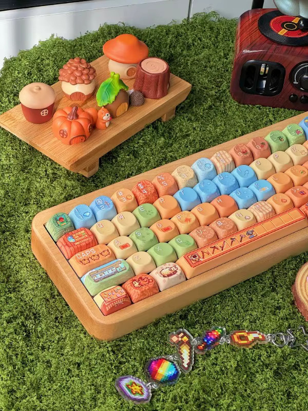 Stardew Valley Tastenkappen-Set mit 135 Tasten in Kirsch-Design, PBT undurchsichtige Keycaps in Multicolour für Made68, Mad68 und Wooting 60 - Bild 2
