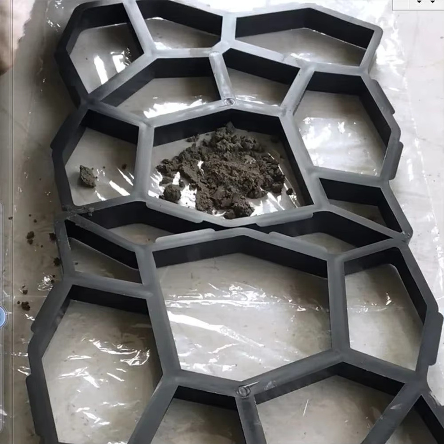 Geometrische Betonpflastersteine in Schwarz für Garten und Wege im Steinlook - Bild 2