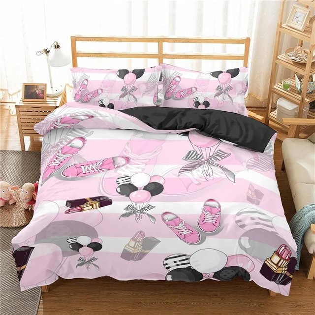 Bettwäscheset Your Warm Home mit Make-up Lippenstift Motiv in Pink, bestehend aus Bettbezug und Kissenbezügen aus Polyester, B/H: 135 x 200 cm, Kissenbezüge: 50 x 70 cm - Bild 1