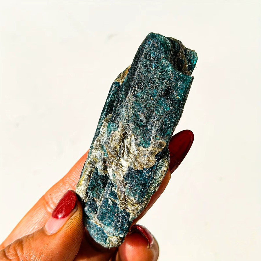 CrystalHola Grüner Kristall-Mineralienstein als reaktiver Leuchtstein für deine Dekoration in Heim oder Büro - Bild 4