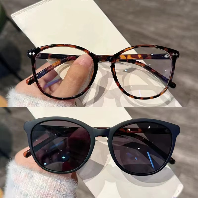 JAEVAR 9072 Sonnenbrille, Cat-Eye, Vollrand, Kunststoff, Damen - Bild 1