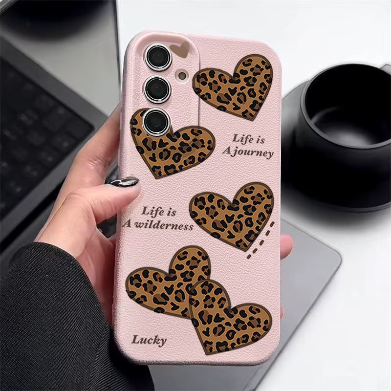 Handyhülle mit Leopardenmuster und Herzen für Samsung Galaxy S25 S24 S23 S22 Ultra S21 FE in Ledertextur und TPU, Mehrfarbig/Pink - Bild 3