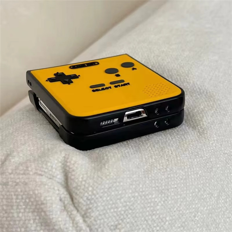Samsung Galaxy Z Flip 6 Handyhülle im 3D Game Boy Design aus hartem PC, stoßfeste Rahmenabdeckung, Gelb - Bild 3