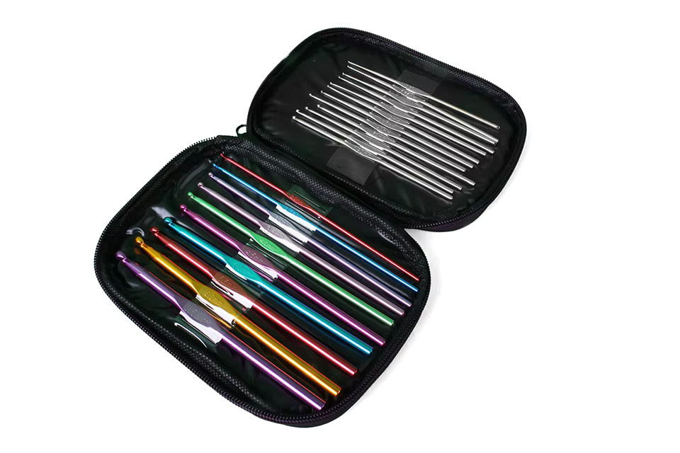 22-teiliges Häkelset aus Aluminium in Multicolor mit Etui für zum Selbermachen und Stricken - Bild 2