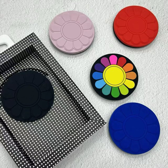 Magnetischer Klapp-Telefonständer mit Blütenblatt-Design in Mehrfarbig für iPhone und Galaxy Handyzubehör - Bild 1