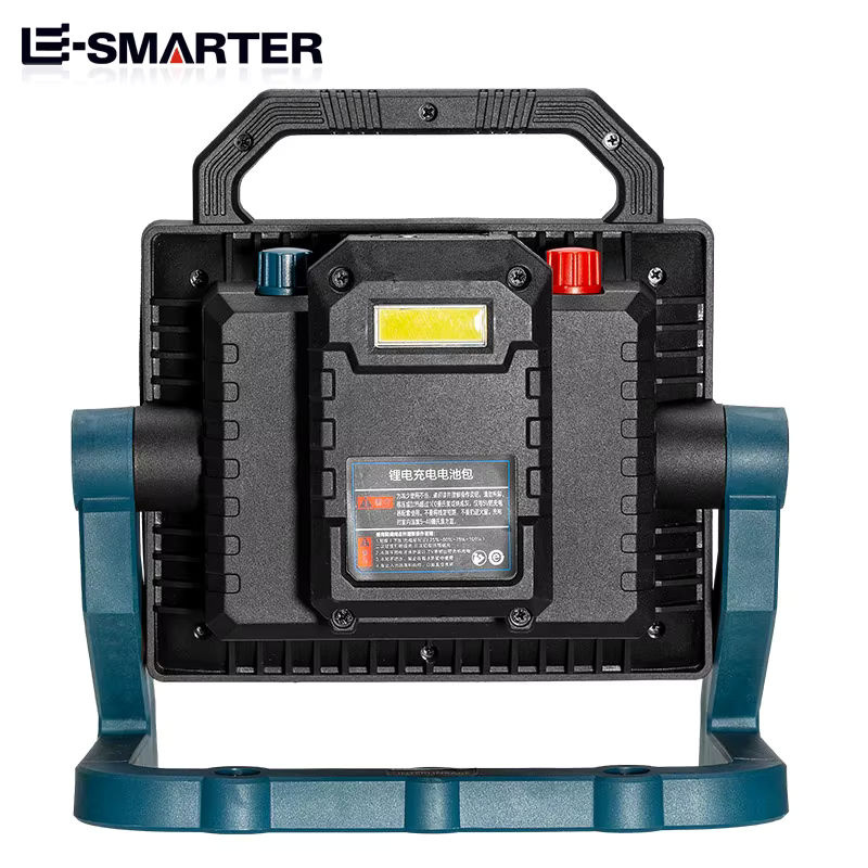 ESMARTER LED tragbare Laterne mit USB-Ladefunktion und Seitenlicht, wasserdicht, Schwarz, inklusive 5x 18650 Batterien für den Einsatz im Freien - Bild 4
