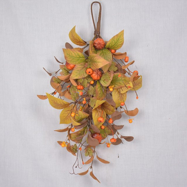 OutsideWorld Herbstliche Tropfen-Girlande zum Aufhängen mit Kürbissen, Ahornblättern, Sonnenblumen und Beeren - Bild 1
