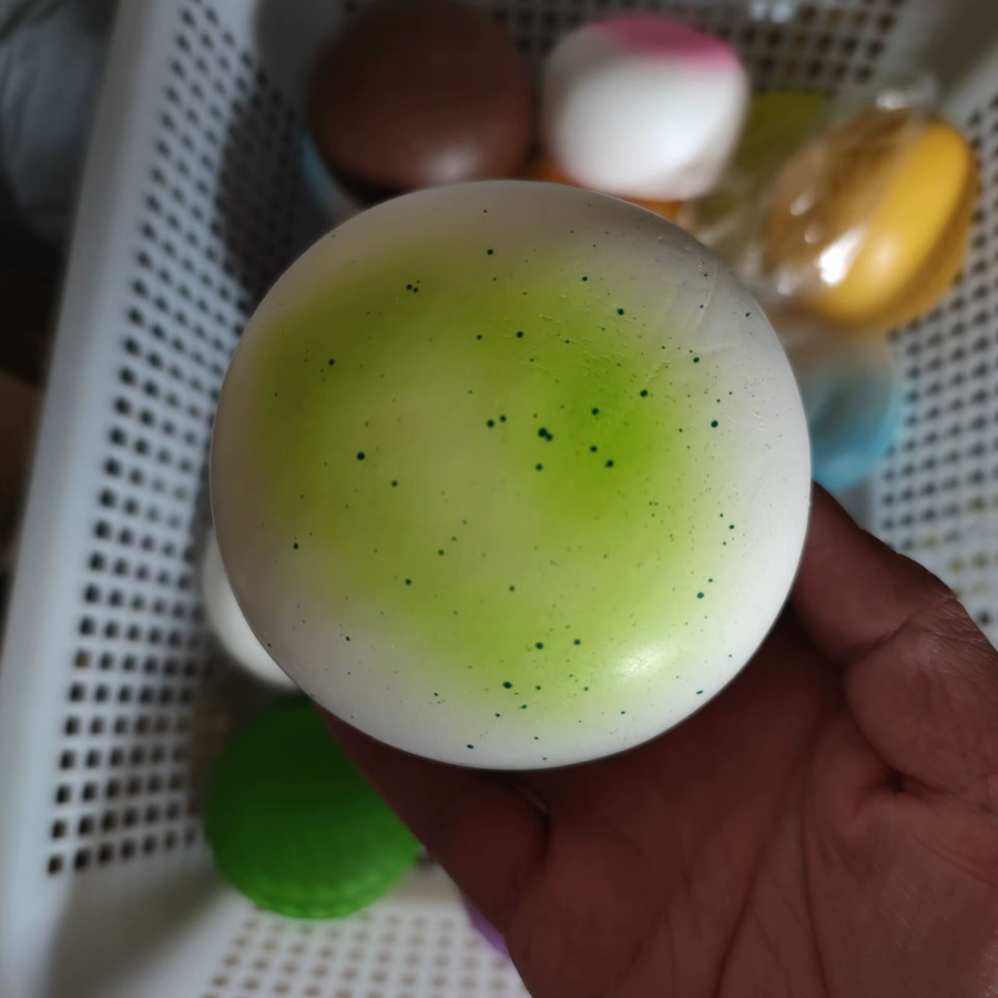 Schylling Bunte Knödel-Kuchen-Entspannungs-Squishbälle - Bild 2