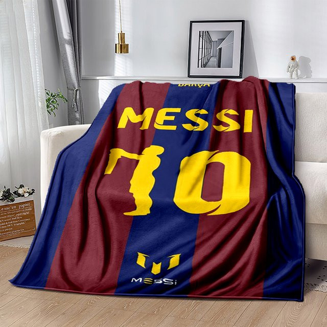 MINISO Flanell-Decke mit 3D Ziegen-Messi Fußball-Design, weiche und warme Wurfdecke in Multicolor - Bild 1