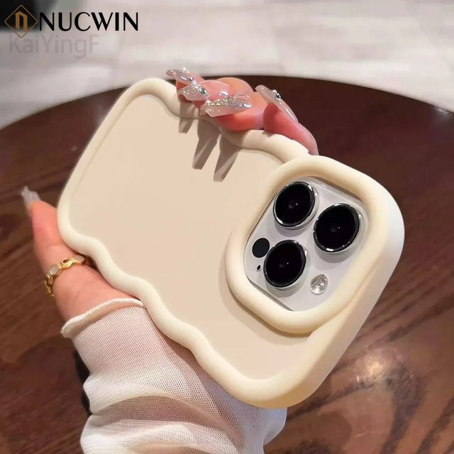 NUCWIN Wellenförmige Silikon Schutzhülle für iPhone in Schwarz mit mattem Candy-Color-Design - Bild 1