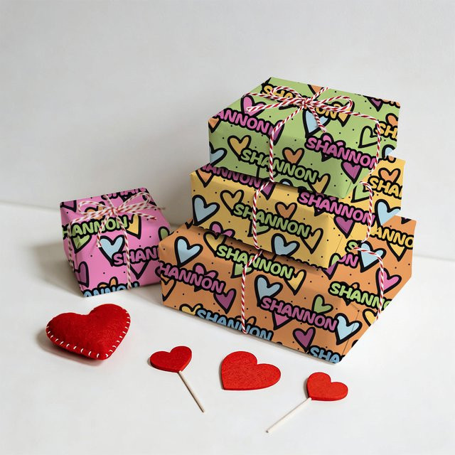 Personalisierbares Geschenkpapier von Joy-enlife mit buntem Herzmuster für Valentinstag und Geburtstage, 3 oder 6 Stück - Bild 1