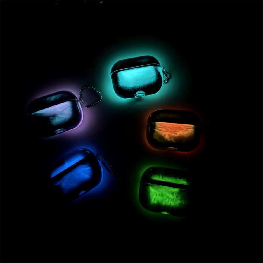 Leuchtende Treibsand-Kopfhörerhülle für Apple AirPods 2, 3, 4 und Pro 2, 3 in Rot mit glitzerndem Effekt - Bild 4