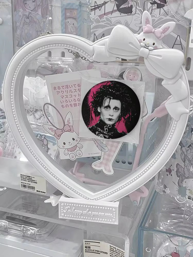 E-Edward S-Scissorhands Runde Abzeichen Brosche, Anstecknadel - Bild 6