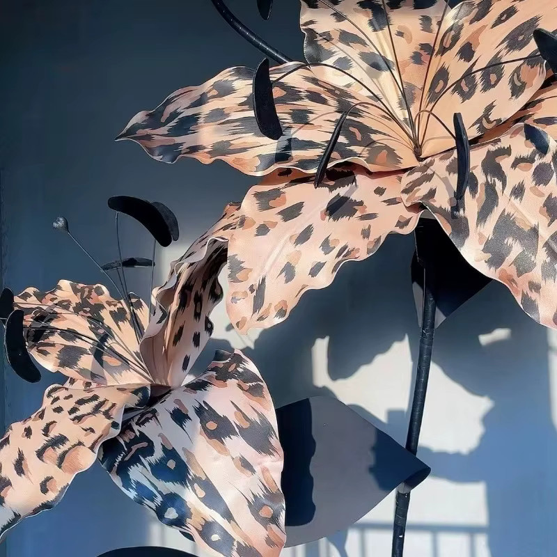 Künstliche Lilien-Blumendekoration mit Leopardenmuster in Mehrfarbig, 200 cm Länge für Hochzeit, Garten und Fensterdekoration - Bild 2